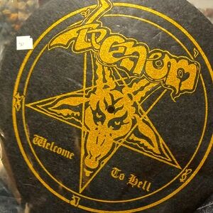 Venom Vinyl slip mats